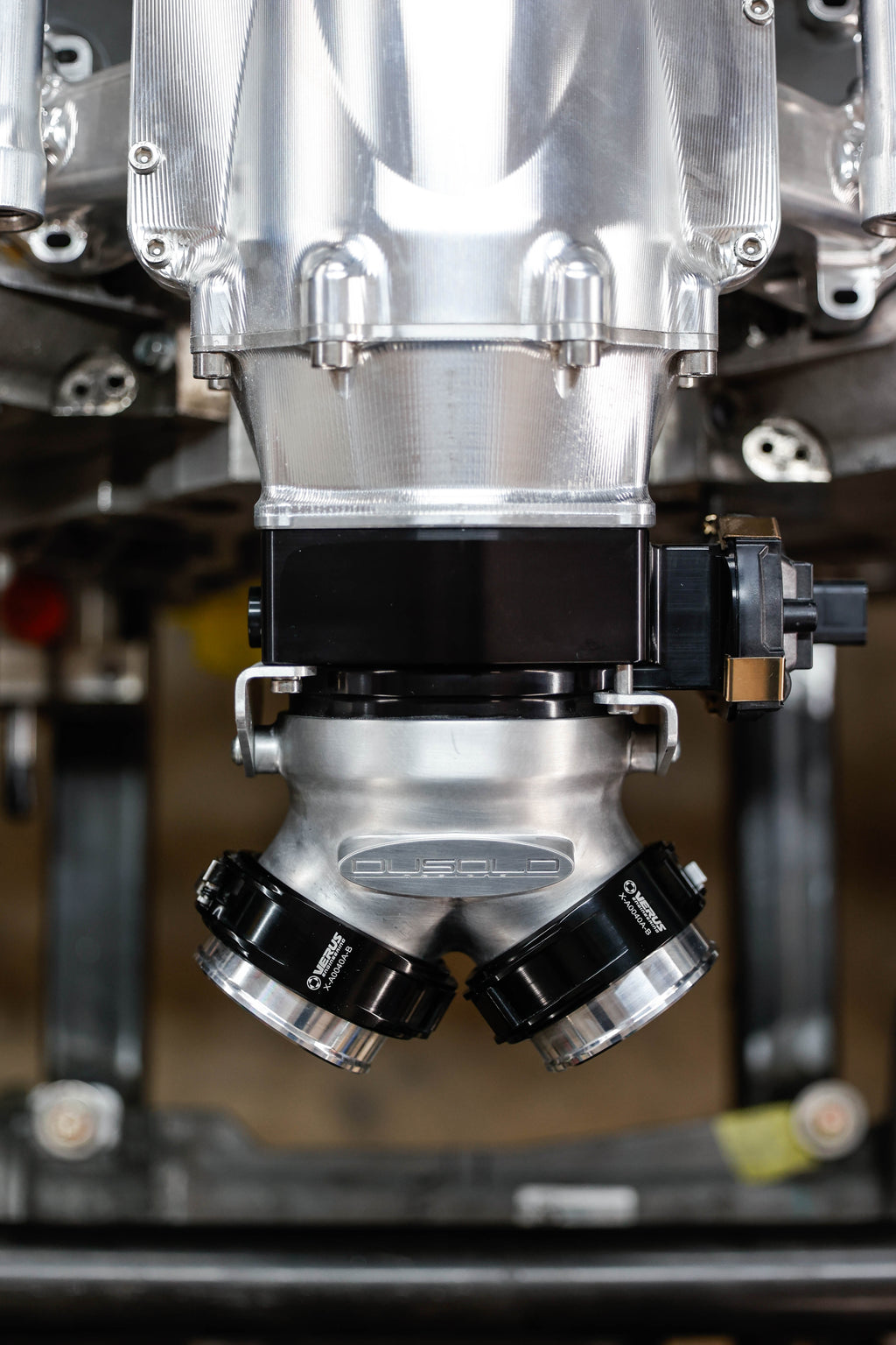 Billet 'Y' with dual 2.5" Inlets for 4" Throttle Body